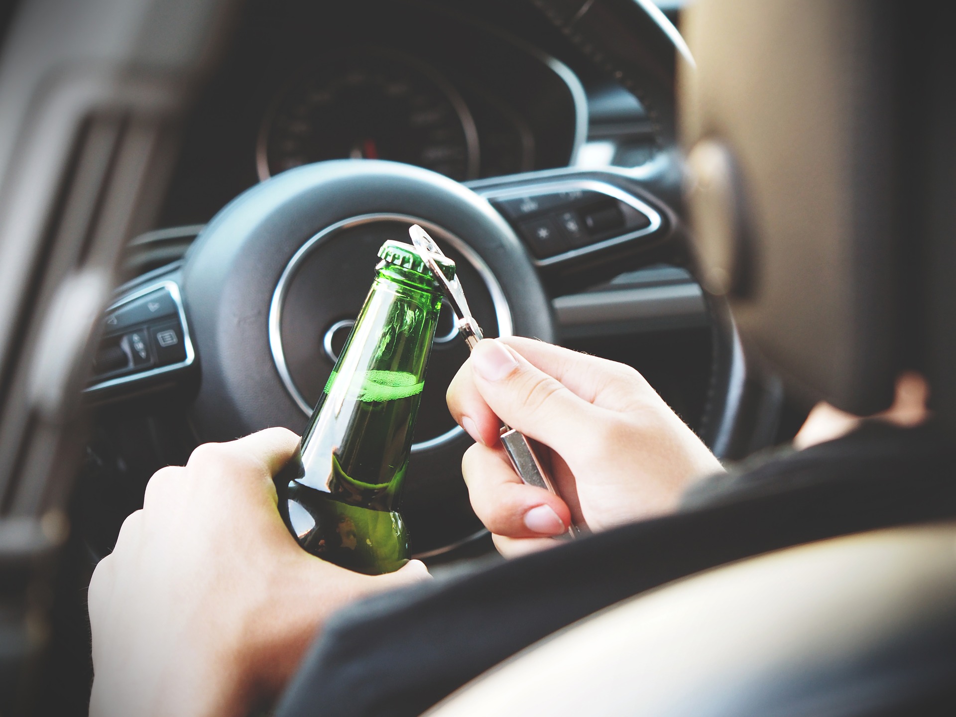 Za volanom u stanju potpune alkoholisanosti