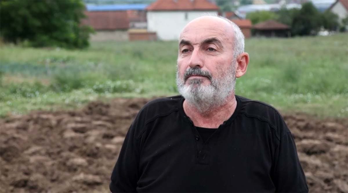 Milovanu Milivojeviću ispred kuće istovarena gomila đubriva: Osveta i atak na mene, svi ti ljudi su vezani za fabriku
