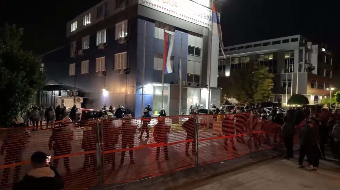 Studenti: "Ne podržavamo niti pozivamo na upade na televizije, medije ćemo oslobađati u Skupštini"