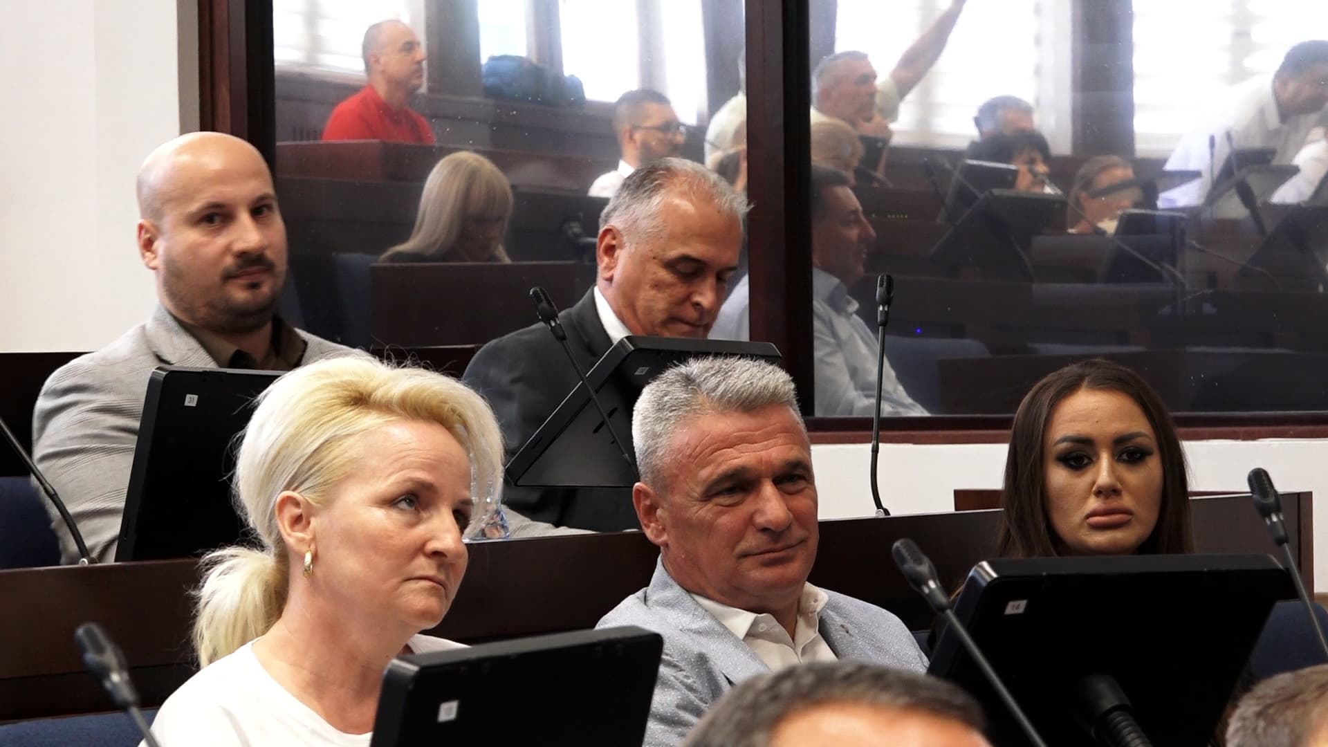 Dveri Čačak: Zahtevamo hitno podnošenje ostavki svih funkcionera SNS-a i gradonačelnika Čačka